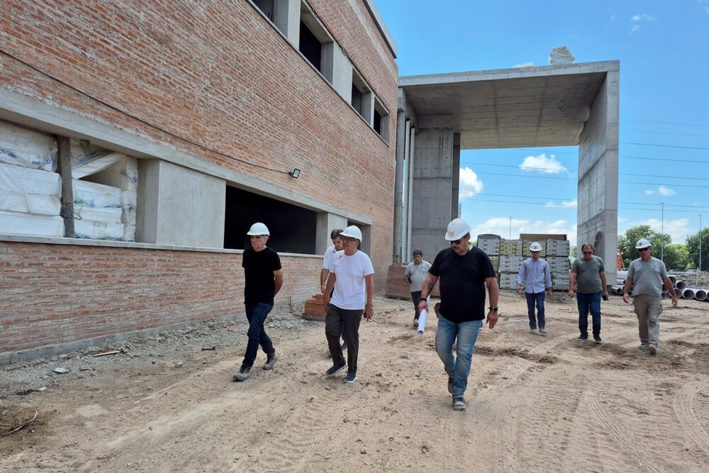Julio Zamora recorrió los avances en el Hospital de Alta Complejidad para Adultos del Municipio de Tigre
