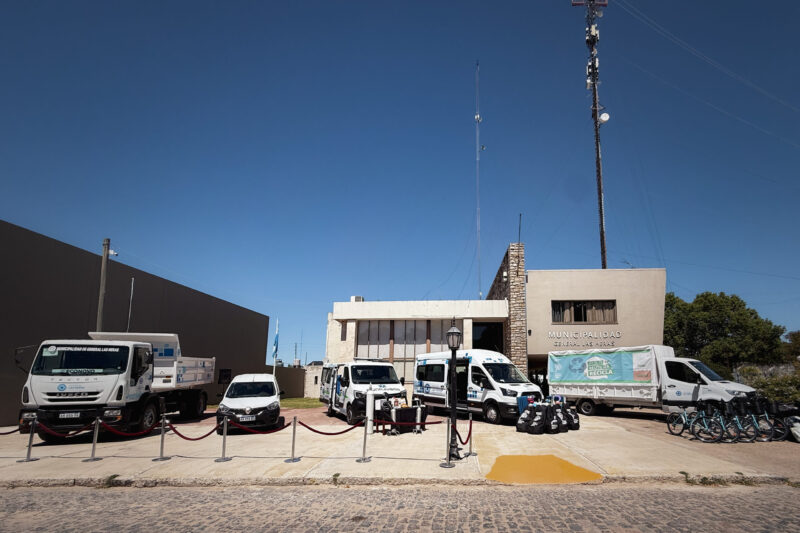 Kicillof entregó vehículos adquiridos a través de Provincia Leasing