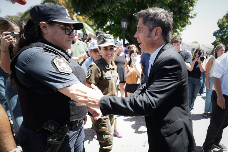 Kicillof entregó vehículos adquiridos a través de Provincia Leasing