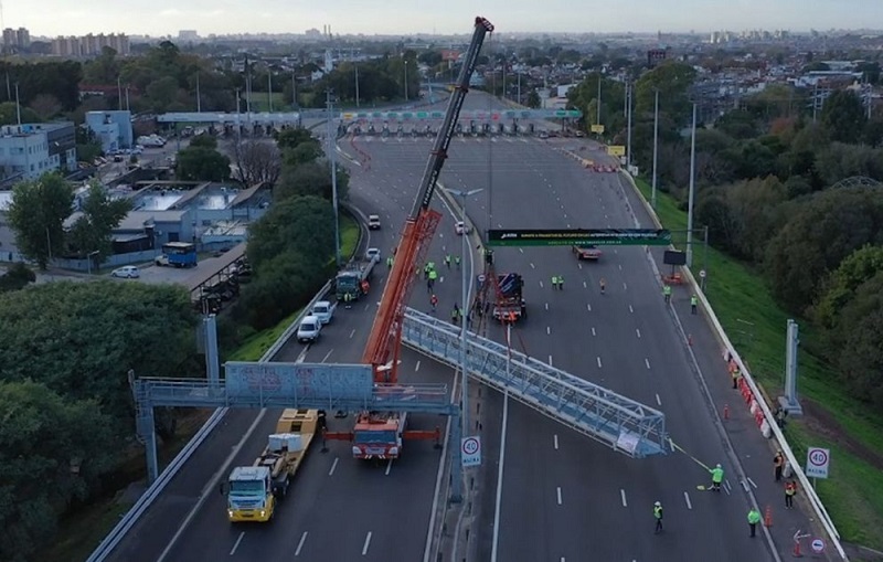 Las autopistas 25 de Mayo y Perito Moreno se cerrarán mañana por siete horas para instalar el peaje sin barreras
