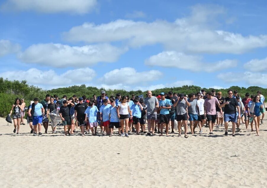 “Mi Primer Viaje al Mar”: 180 chicos y chicas de Escobar disfrutaron de la Costa gracias al programa municipal