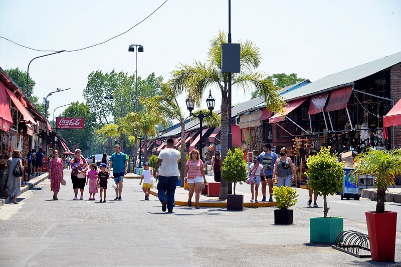 Paseo por el Delta de Tigre: Con propuestas de ríos, historia y cultura