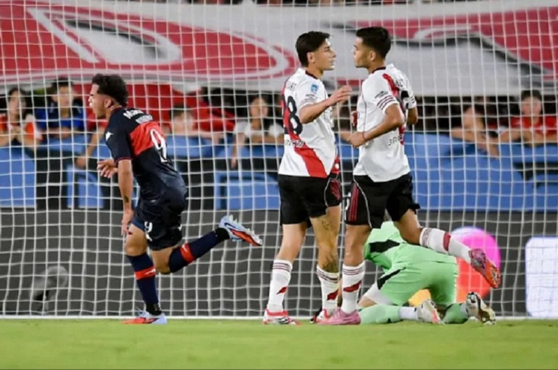El matador de Victoria paseo por Núñez y goleo a River 