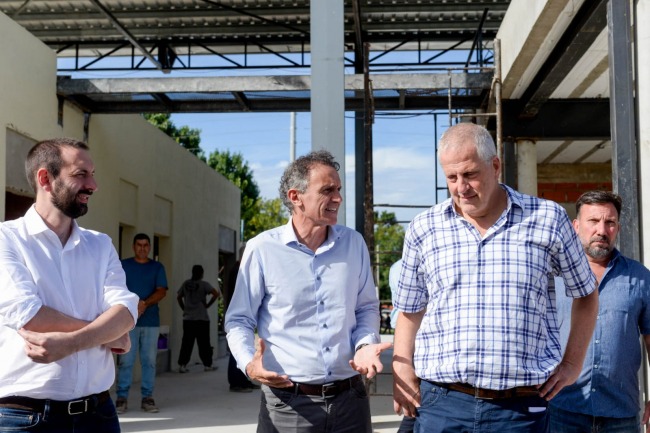 Hurlingham: Selci y Katopodis recorrieron el inicio de la repavimentación de la Av. Vergara