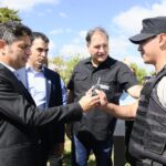Kicillof visito San Isidro y entrego la tenencia de 50 hectáreas costeras y 11 nuevos patrulleros
