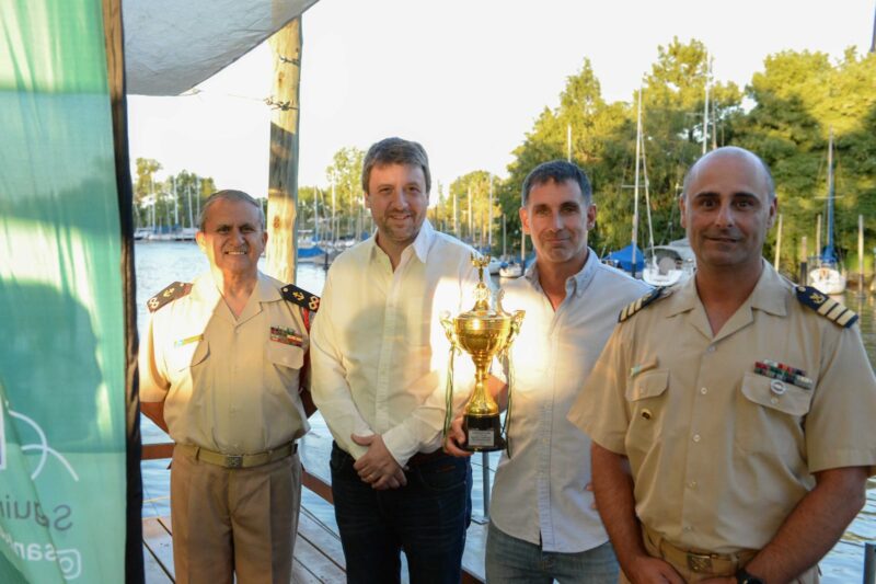 San Isidro lanza su primer campeonato náutico con más de 400 navegantes