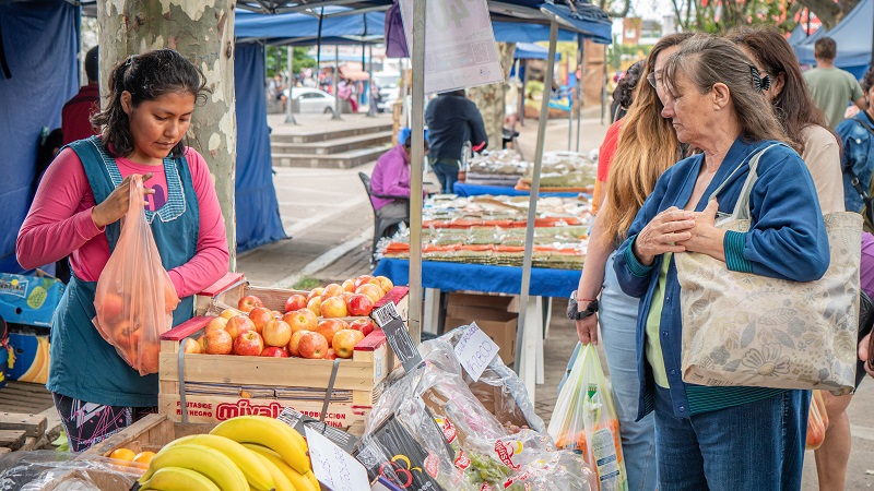 Vuelve el Mercado de la Economía Popular en Moreno