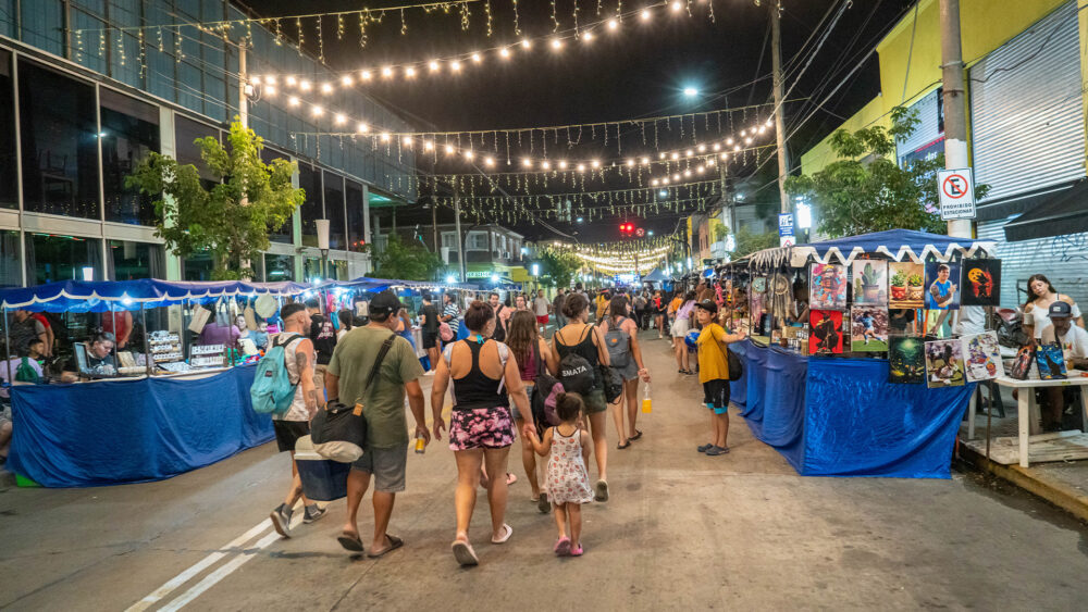 Vuelve la Peatonal Moreno para toda la comunidad