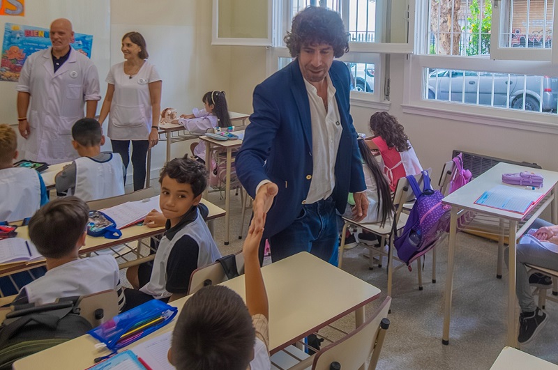 Juan Andreotti inauguró 7 Escuelas
