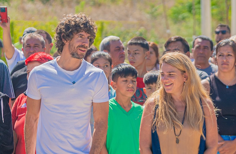 Juan Andreotti entregó viviendas a 25 familias numerosas de San Fernando