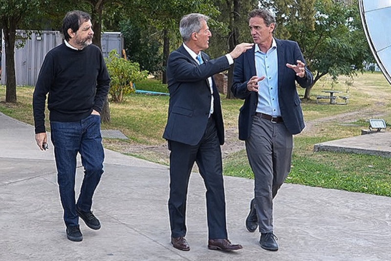 Katopodis recorrió las obras de la Torre de Innovación de la UNSAM