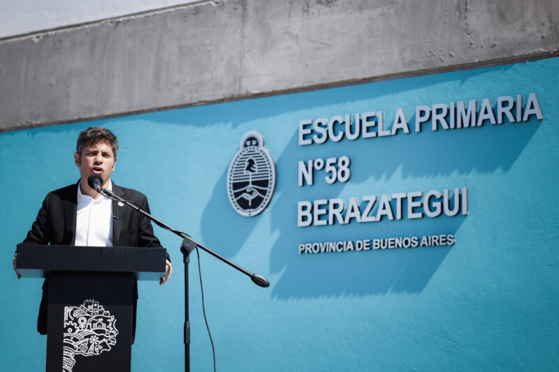 Kicillof inauguró el edificio educativo N°300