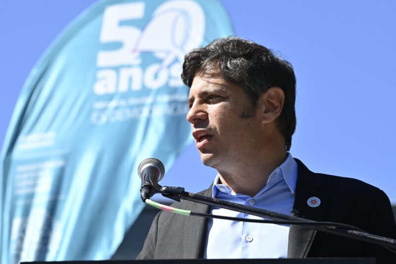 Kicillof visitó el Espacio para la Memoria en el ex-centro clandestino de detención “Destacamento Arana”