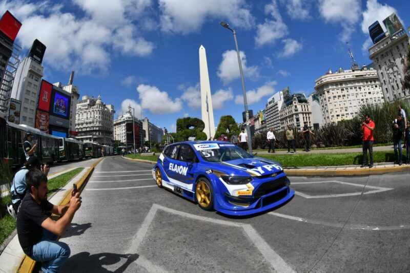 La fiesta del Callejero del TC 2000 llegó al Obelisco y anticipa un fin de semana espectacular para toda la familia