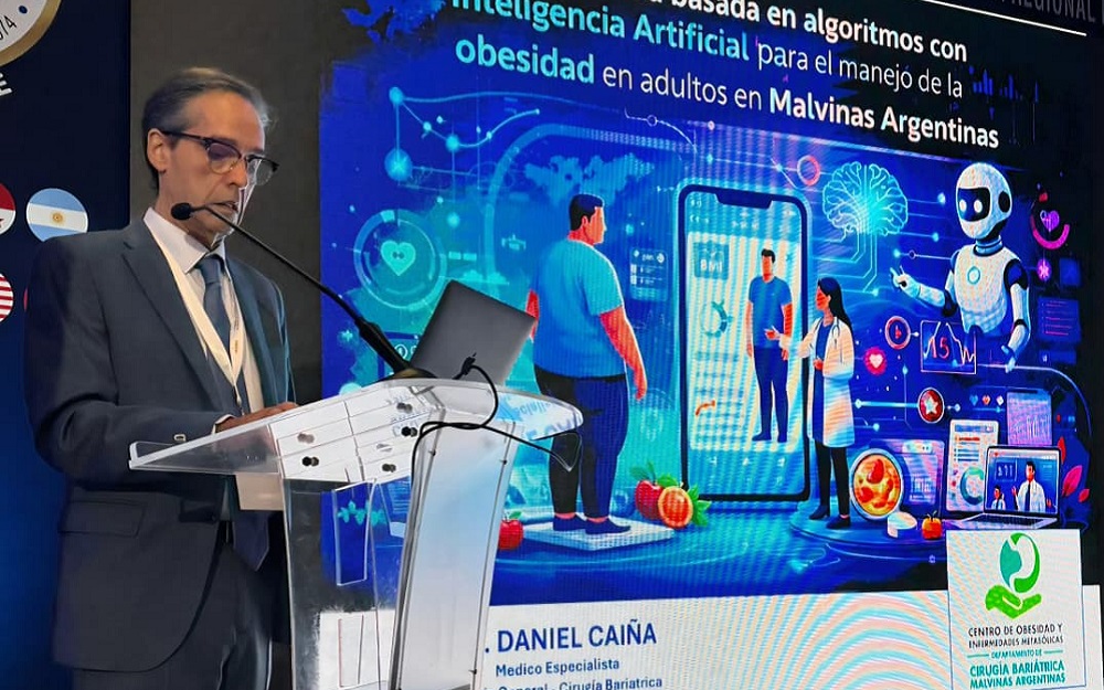 Malvinas Argentinas presentó “Malvibot” en el Congreso Internacional de Cirugía en República Dominicana