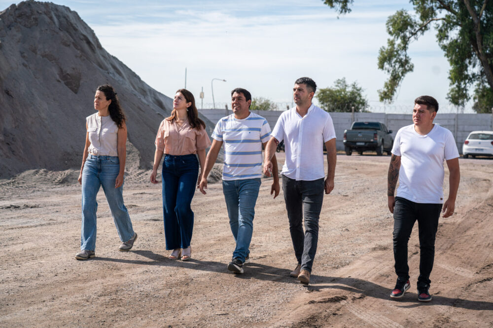 Mariel Fernández recorrió el nuevo predio de la planta asfáltica municipal en el Parque Industrial