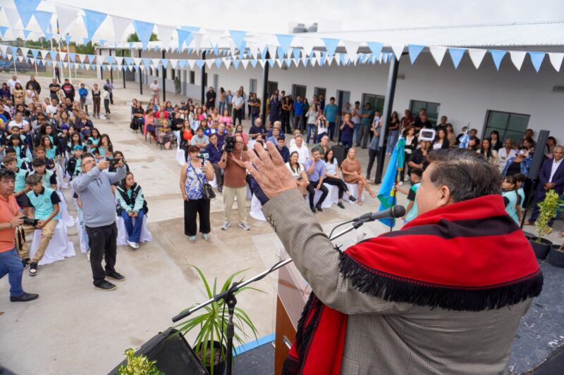 Mario Ishii, inauguro la Quinta Escuela Técnica en José C. Paz