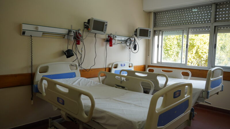 Menéndez inauguró nuevos servicios en el Hospital Eva Perón