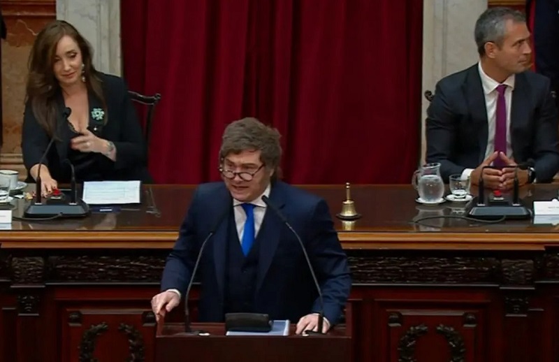 Relato, insultos y ataques a la oposición, lo que dejo Milei en el Congreso