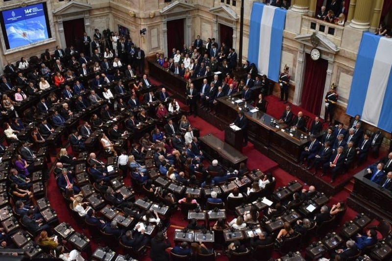 Relato, insultos y ataques a la oposición, lo que dejo Milei en el Congreso