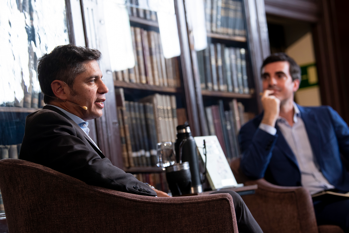 Kicillof presento en España su libro de Smith a Keynes