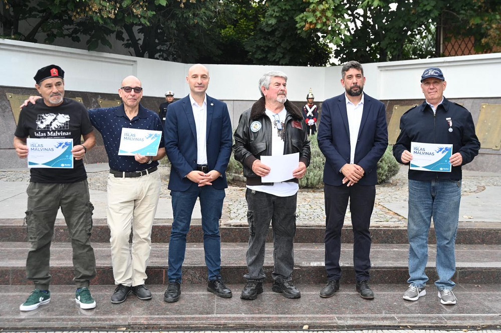 Acto por Malvinas en Escobar: Con nuevo viaje a las islas de los Veteranos gracias a un programa municipal