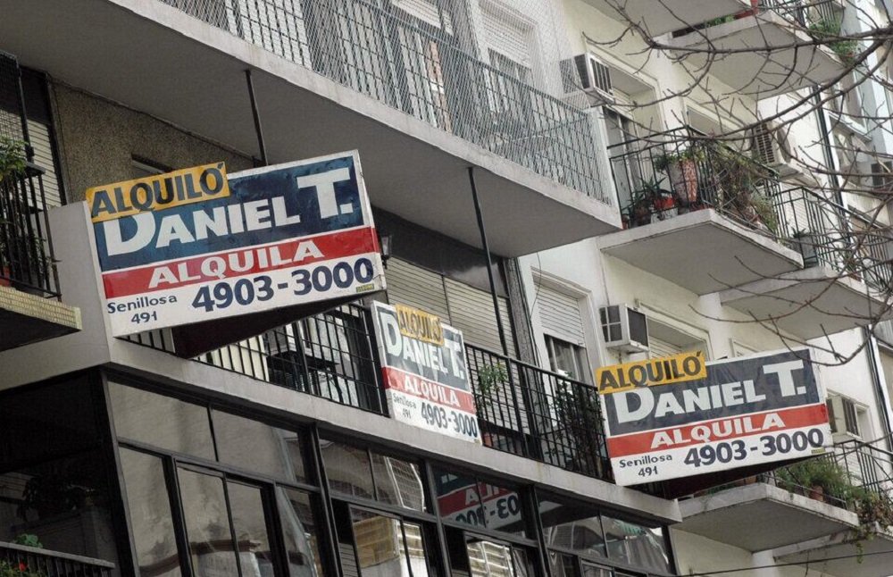 Alquileres en la era Milei: subas del 300% y una "tormenta perfecta" que aleja el sueño de la vivienda propia