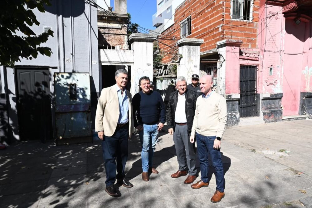 Con 700 propiedades recuperadas, un operativo en cinco PH usurpados hace más de 26 años en Villa Mitre