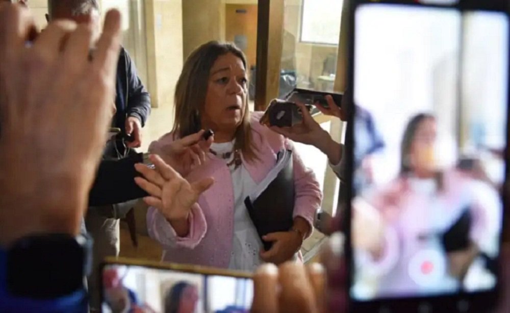 Declaro la escribana y dijo que no sabe de dónde sacó Adorni la plata