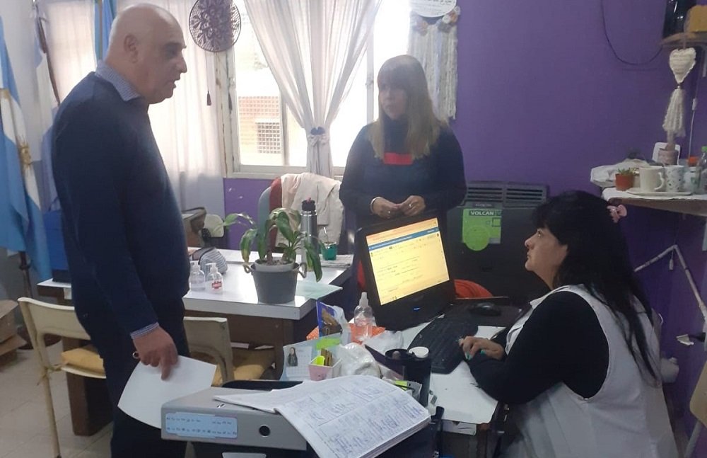 El municipio entrego calzados en escuelas especiales de José C. Paz