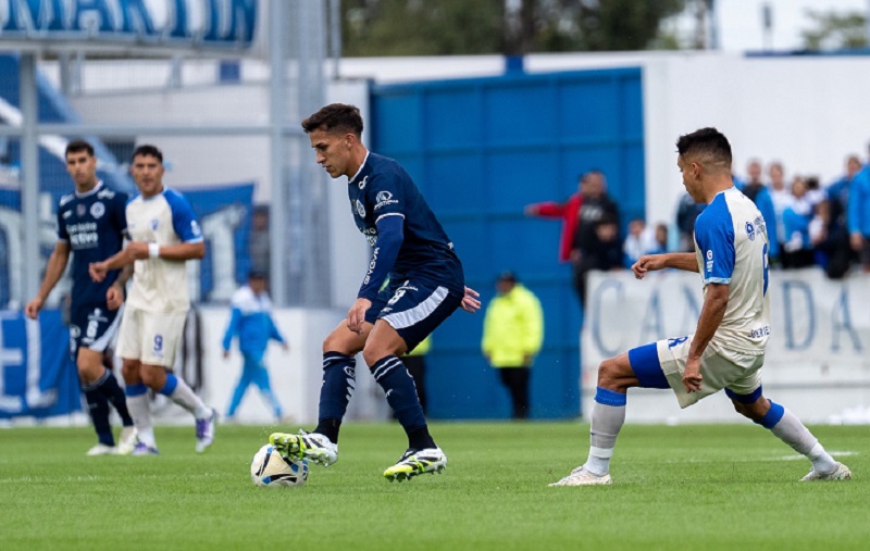 Acassuso peleo en Mendoza pero cayo ante Godoy Cruz