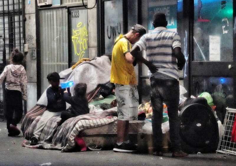 Jorge Macri quiere que Kicillof pague por los bonaerenses en situación de calle en la Ciudad