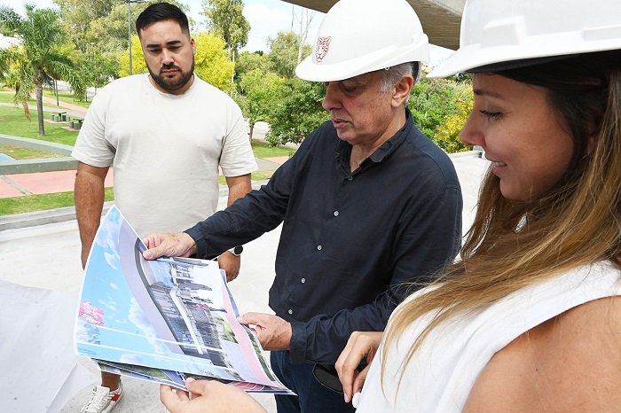 Julio Zamora inspeccionó el avance de las obras en el Polideportivo de General Pacheco