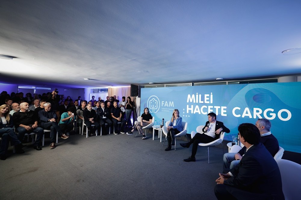 Kicillof: “El Gobierno nacional busca descargar la crisis sobre las espaldas de los gobiernos provinciales y municipales”