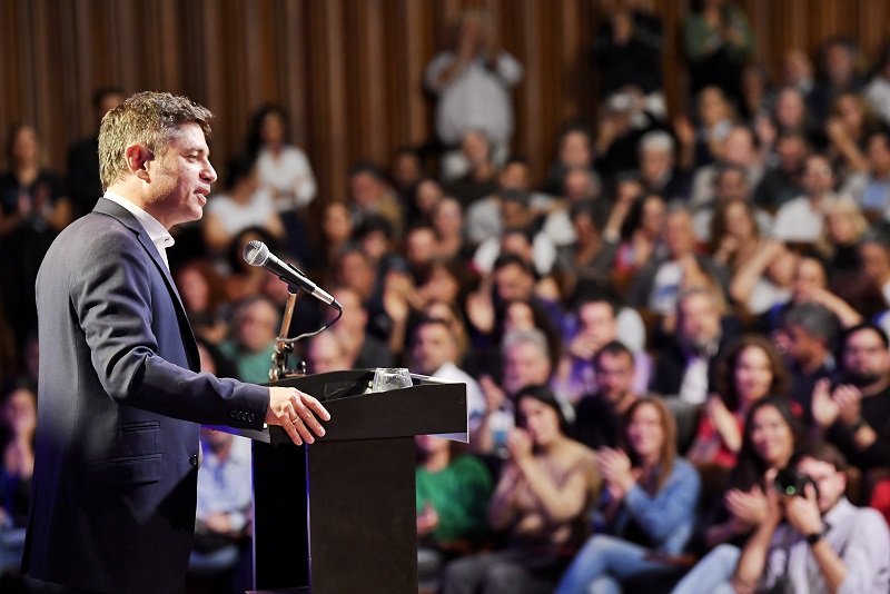 Kicillof lanzó su sector universitario de MDF y criticó las políticas en ciencia y educación de Milei