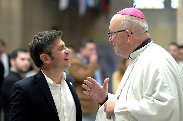 Kicillof participó de actos en homenaje al Papa Francisco