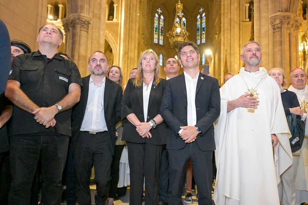 Kicillof participó de actos en homenaje al Papa Francisco