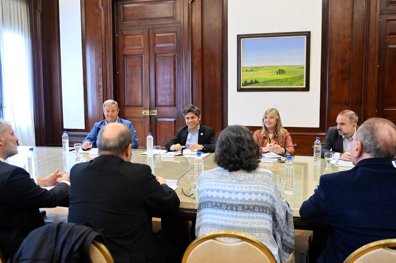 Kicillof se reunió con autoridades pastorales evangélicas