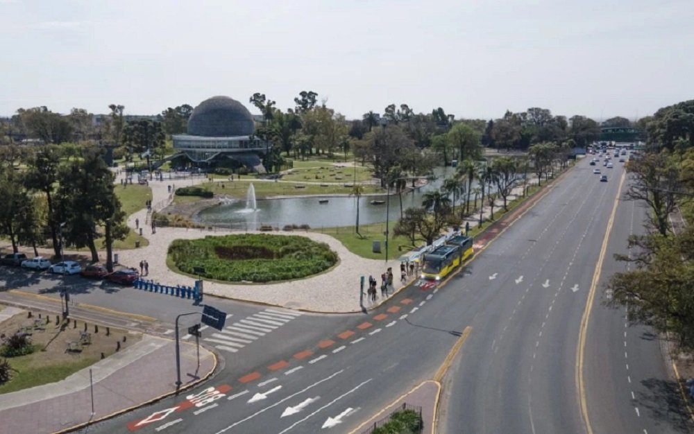 La Ciudad tendrá trambuses dobles y la primera unidad estará lista en mayo