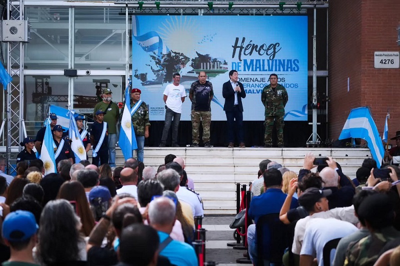 Malvinas Argentinas homenajeó a veteranos y caídos a 44 años del inicio de la Guerra