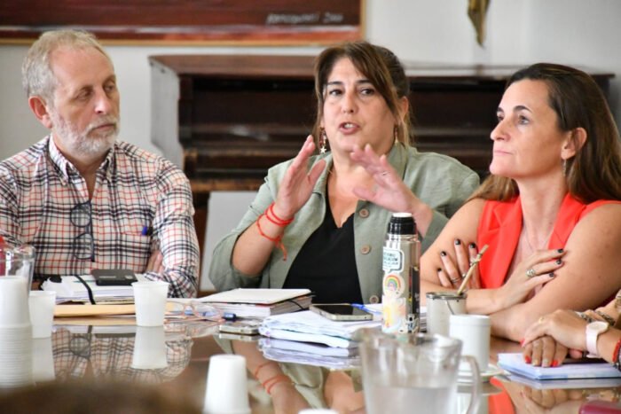 Morón impulsa acciones conjuntas para prevenir la violencia en las escuelas