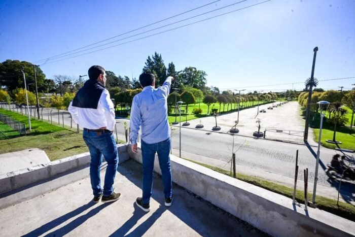 Nardini viajó a Dolores para firmar un convenio de promoción turística interdistrital