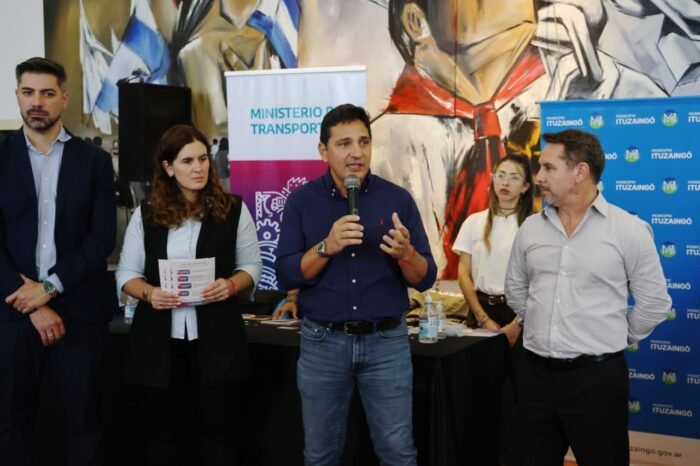 Pablo Descalzo y Martín Marinucci, entregaron  400  Pases Libre Multimodal a personas con discapacidad y trasplantadas