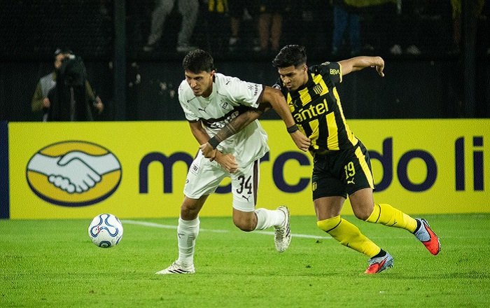 Histórico Platense, derrotó a Peñarol por 2 a 1 en Montevideo por la Copa Libertadores