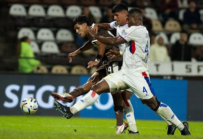 Platense con su irregularidad a cuestas perdió con San Lorenzo en Vicente López
