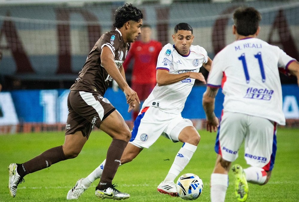 Platense con su irregularidad a cuestas perdió con San Lorenzo en Vicente López