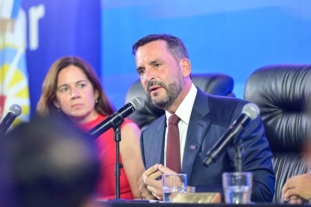 Sujarchuk presentó los primeros ocho proyectos de transformación local ante el Concejo Deliberante