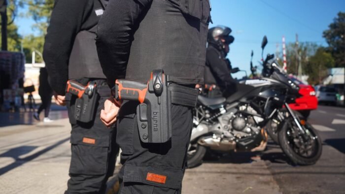 Vicente López: ahora toda la Patrulla Municipal está armada con pistolas de baja letalidad