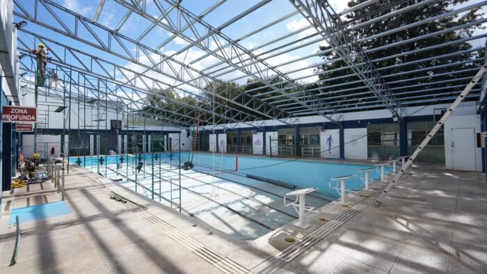 Vicente López avanza con la modernización del natatorio en el CEMINA de Florida Oeste