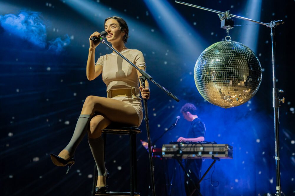 Zoe Gotusso fue ovacionada en el Teatro Otamendi de San Fernando